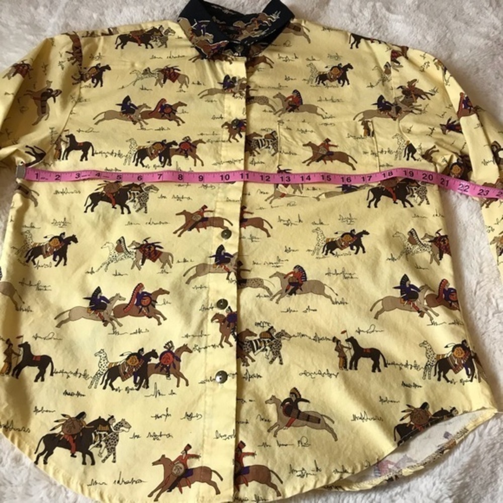 Circle T Button Down Shirt Medium - image 5